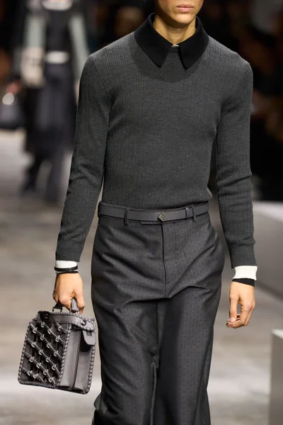 Look 96